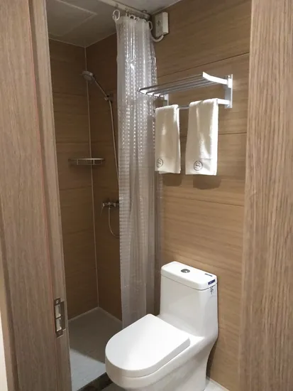 Integrated Hospital Bathroom Pods with Swing Door 
